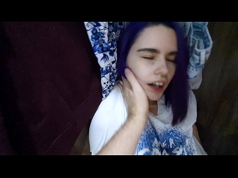 ❤️ Nakit-an akong igsoong babaye sa aparador ug gitabangan siya sa iyang cum ❤️ Porn video sa amon